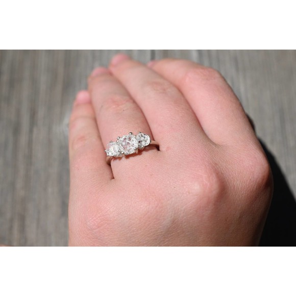 Engagement rings, raw diamond ring, raw stone ring, alternative engageme… - Picture 3 of 6